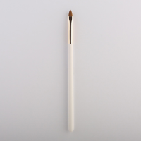 E49 Pointed  Lip Brush