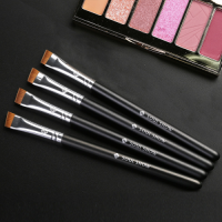 Sharp Angled Brow Brush SS001-15